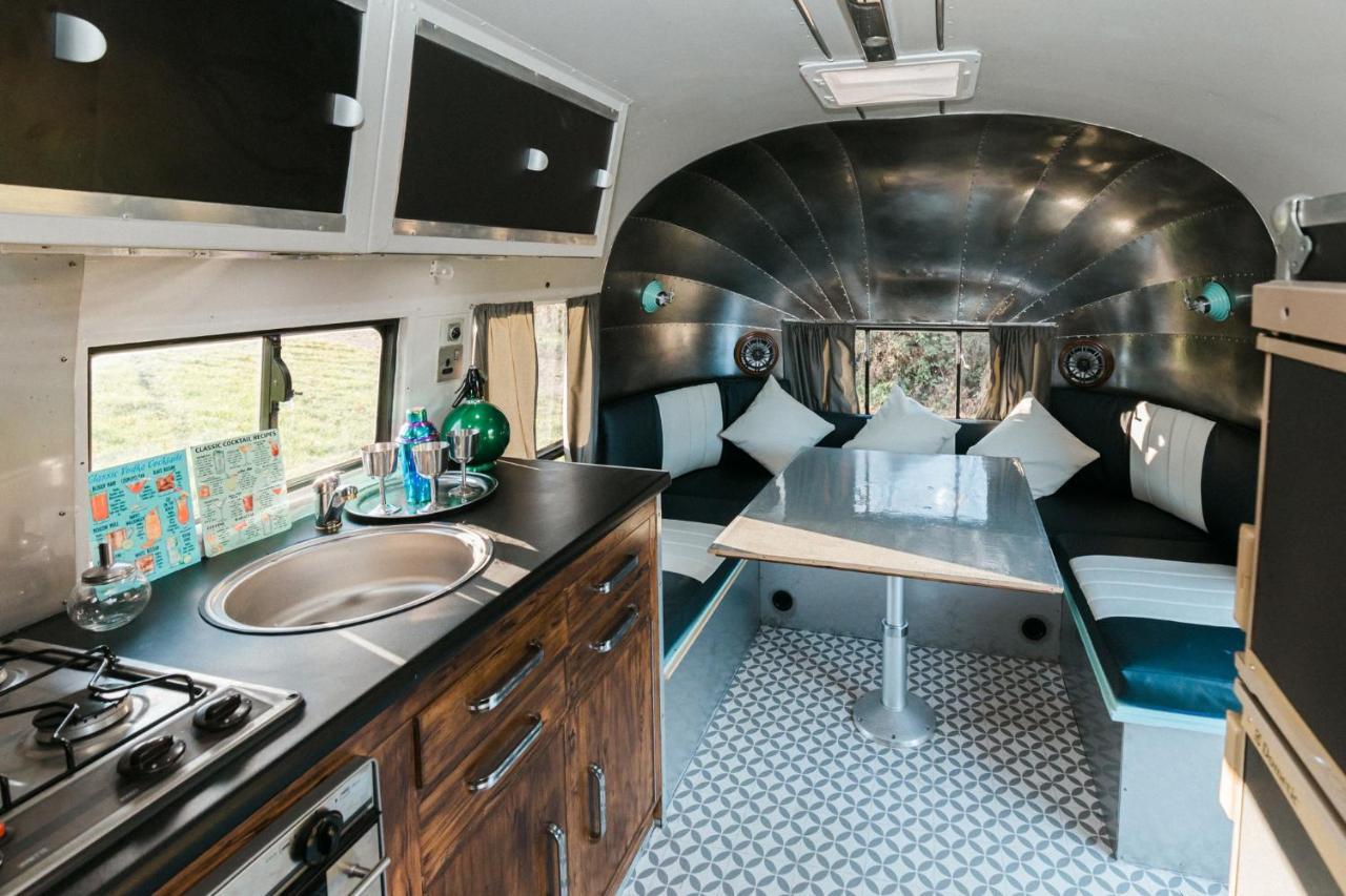 Silver Airstream Glamping & Rental Chichester Exterior foto